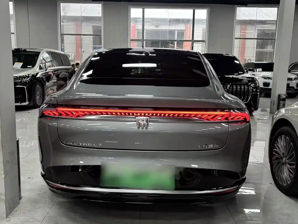 Buick Zhijing L7 2025 — фото 10