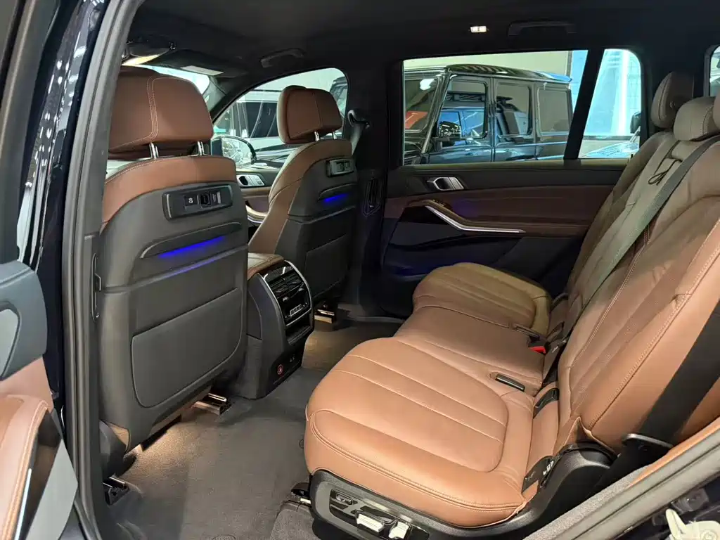 BMW X7 2019 — фото 11