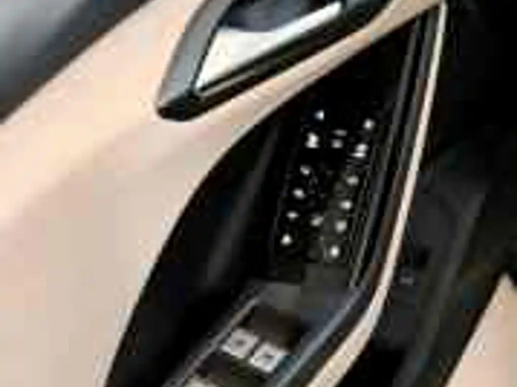 Audi Q6L E-Tron 2025 — фото 6
