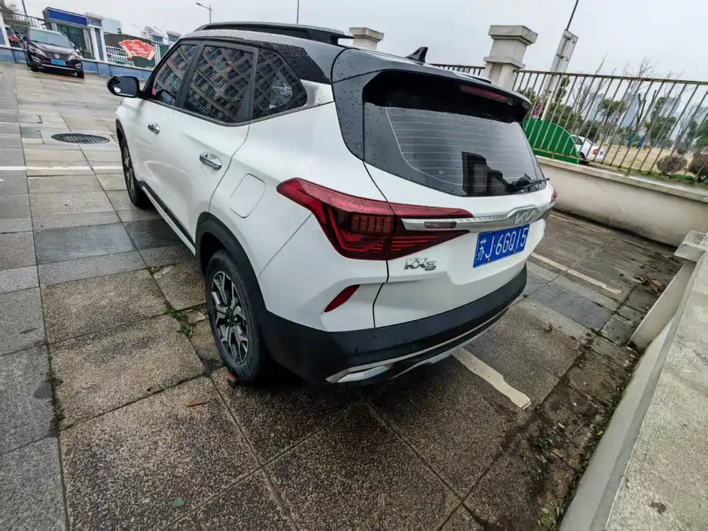Kia KX3 2021 — фото 4
