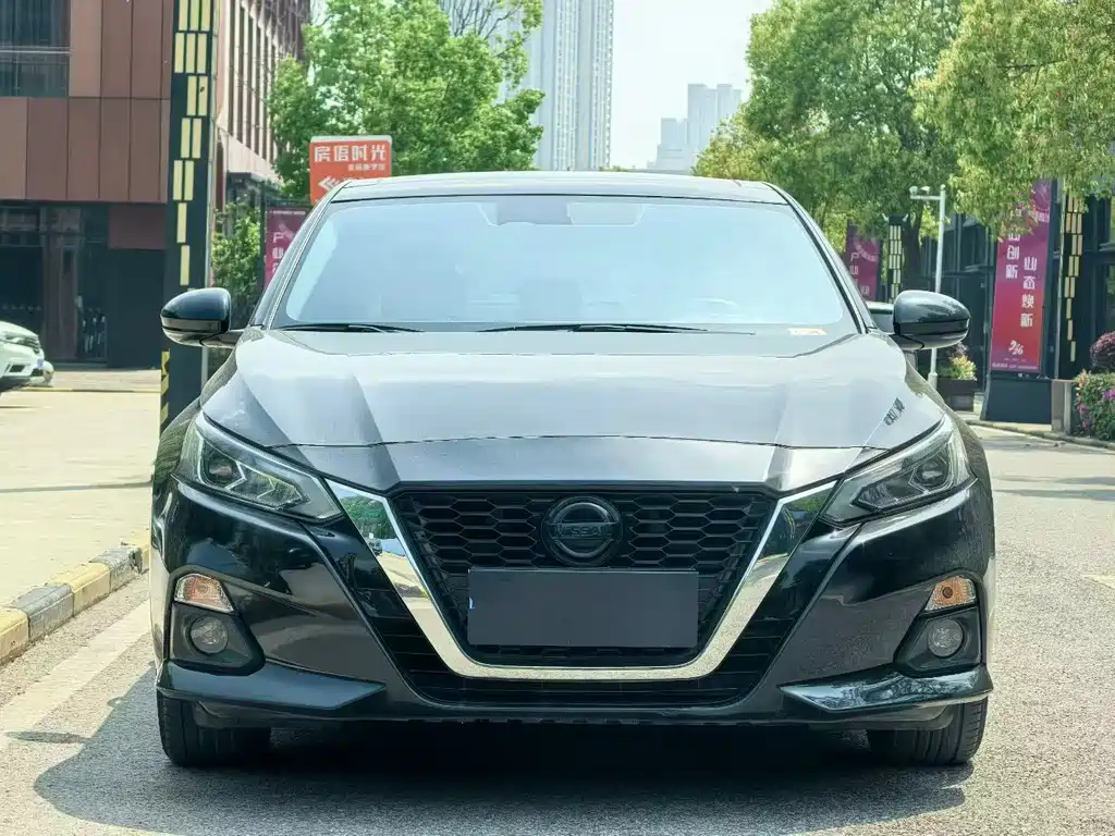 Nissan Teana 2022