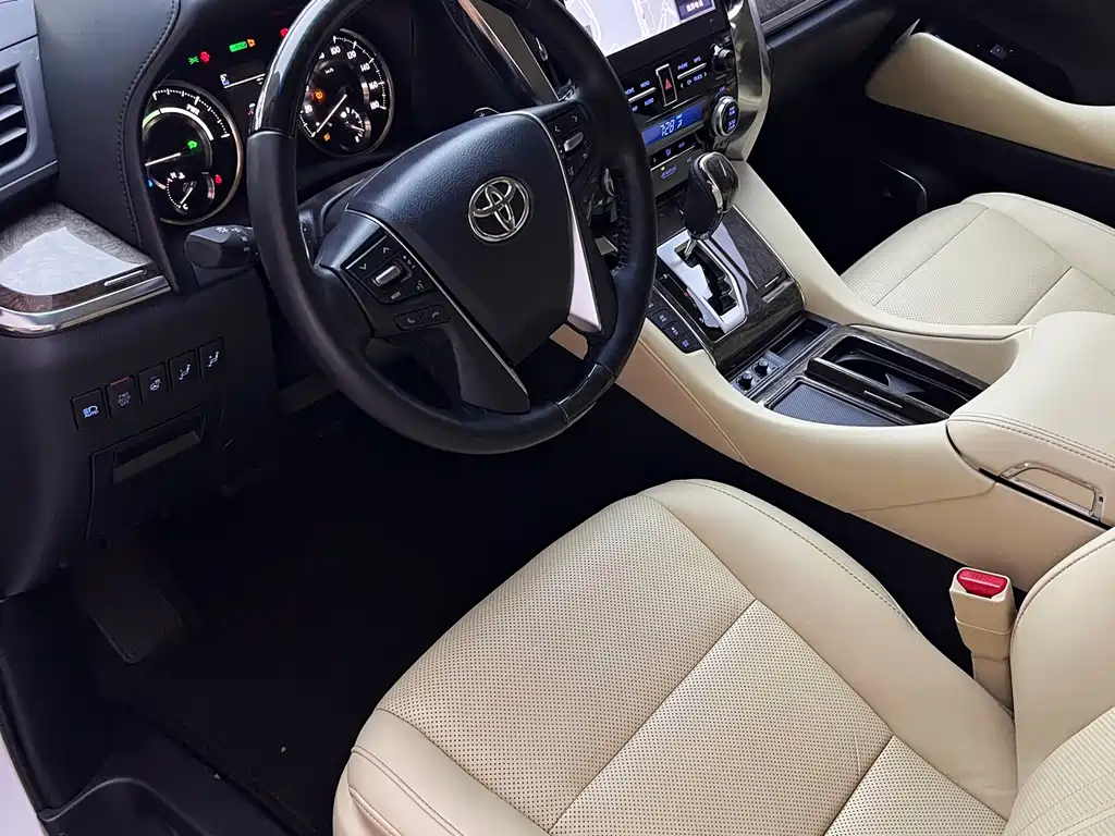 Toyota Alphard 2022 — фото 6