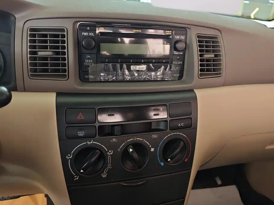 Toyota Corolla 2015 — фото 13