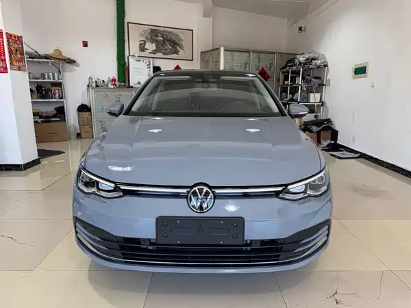 Volkswagen Golf 2023