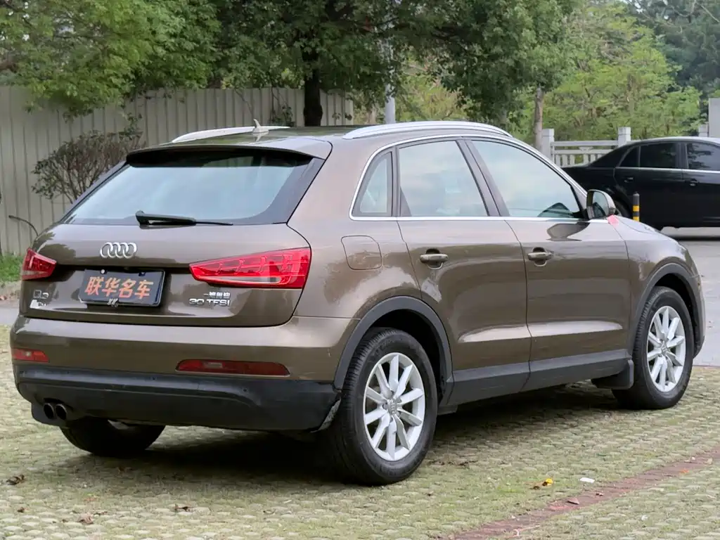 Audi Q3 2015 — фото 9