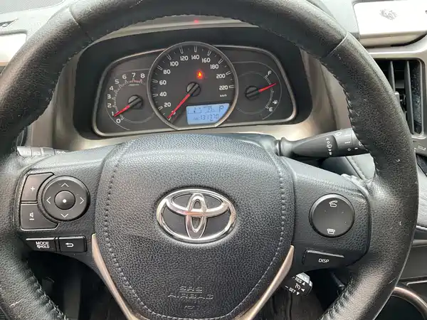 Toyota RAV4 2015