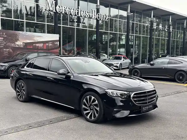 Mercedes-Benz E-Class 2024