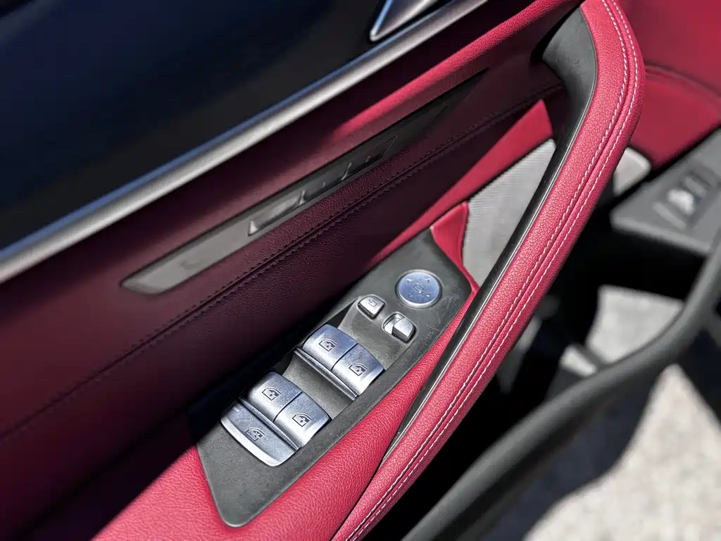 BMW 5 Series 2023 — фото 14
