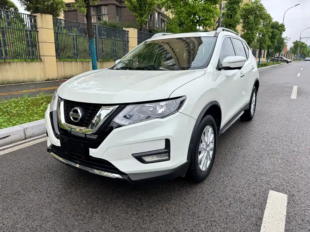 Nissan X-Trail 2020 — фото 1