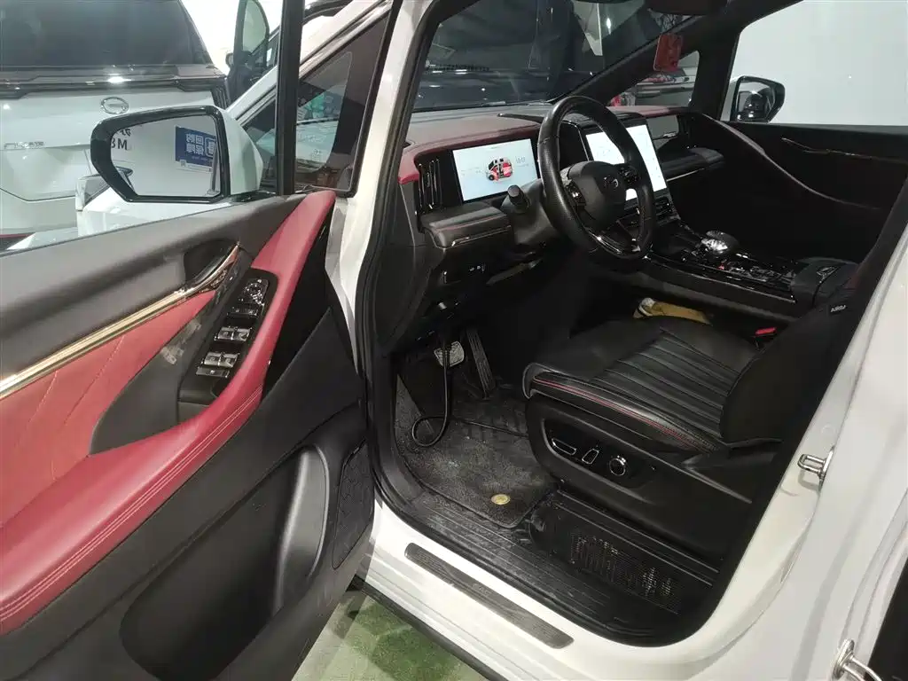 GAC Motor Trumpchi M8 2023 — фото 16