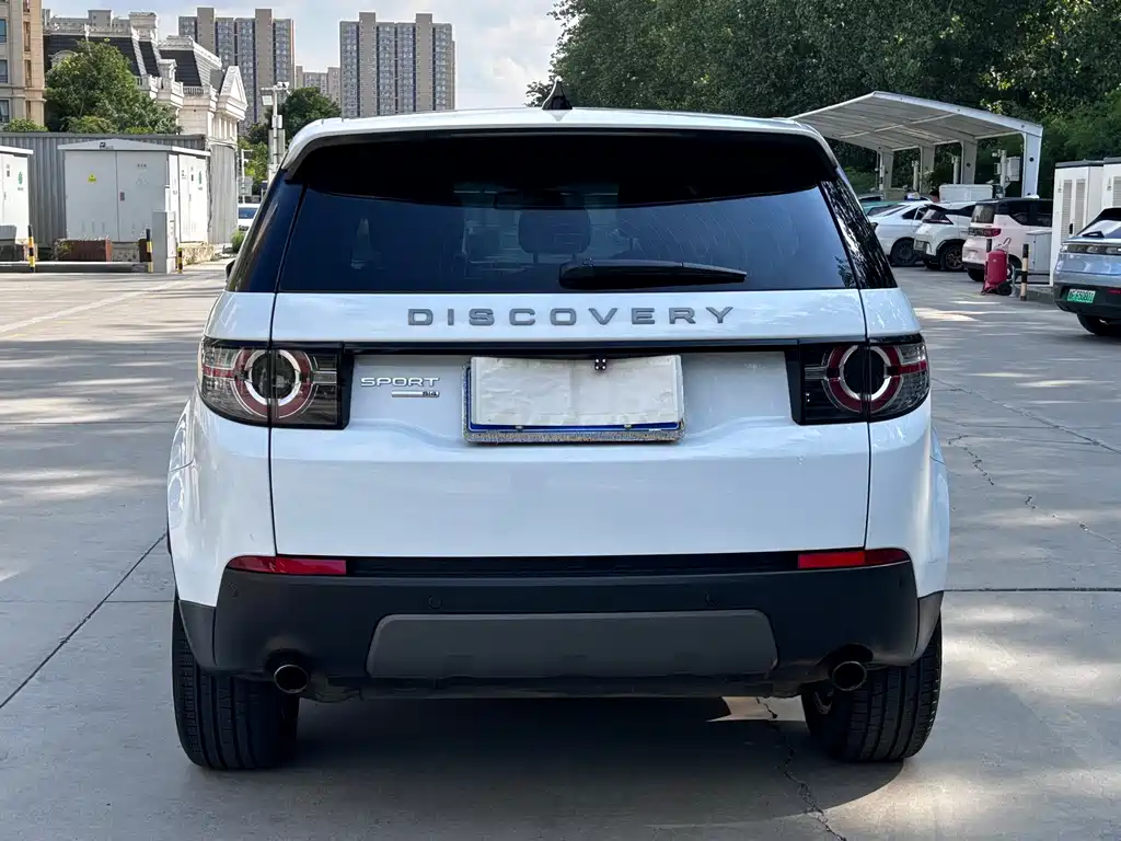Land Rover Discovery Sport 2017 — фото 15
