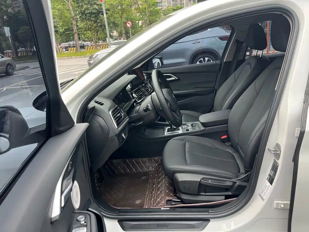 BMW 1 Series 2023