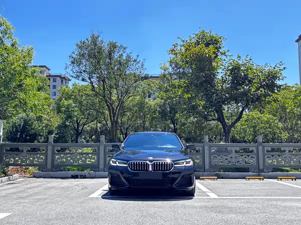 BMW 5 Series 2023