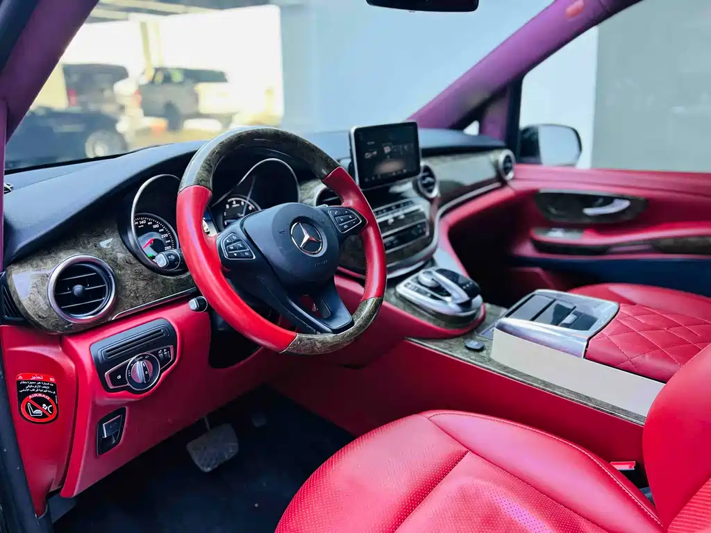 Mercedes-Benz V-Class 2020 — фото 4