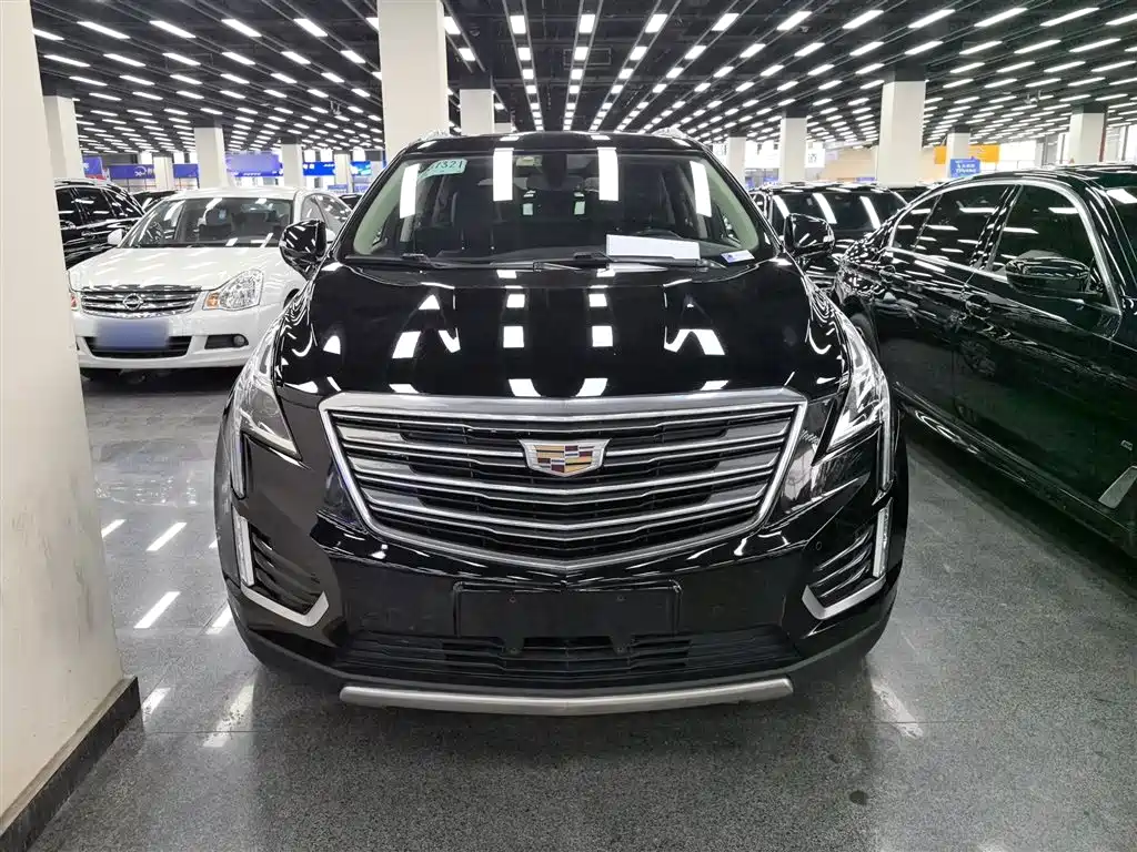 Cadillac XT5 2017 — фото 3