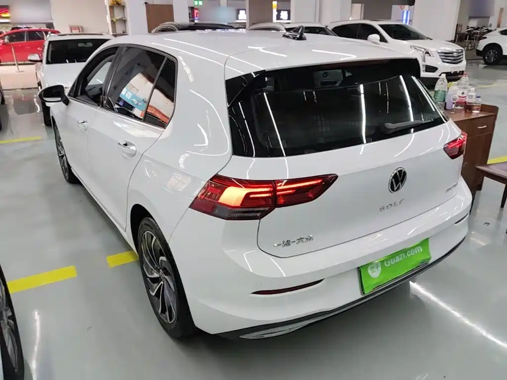 Volkswagen Golf 2022