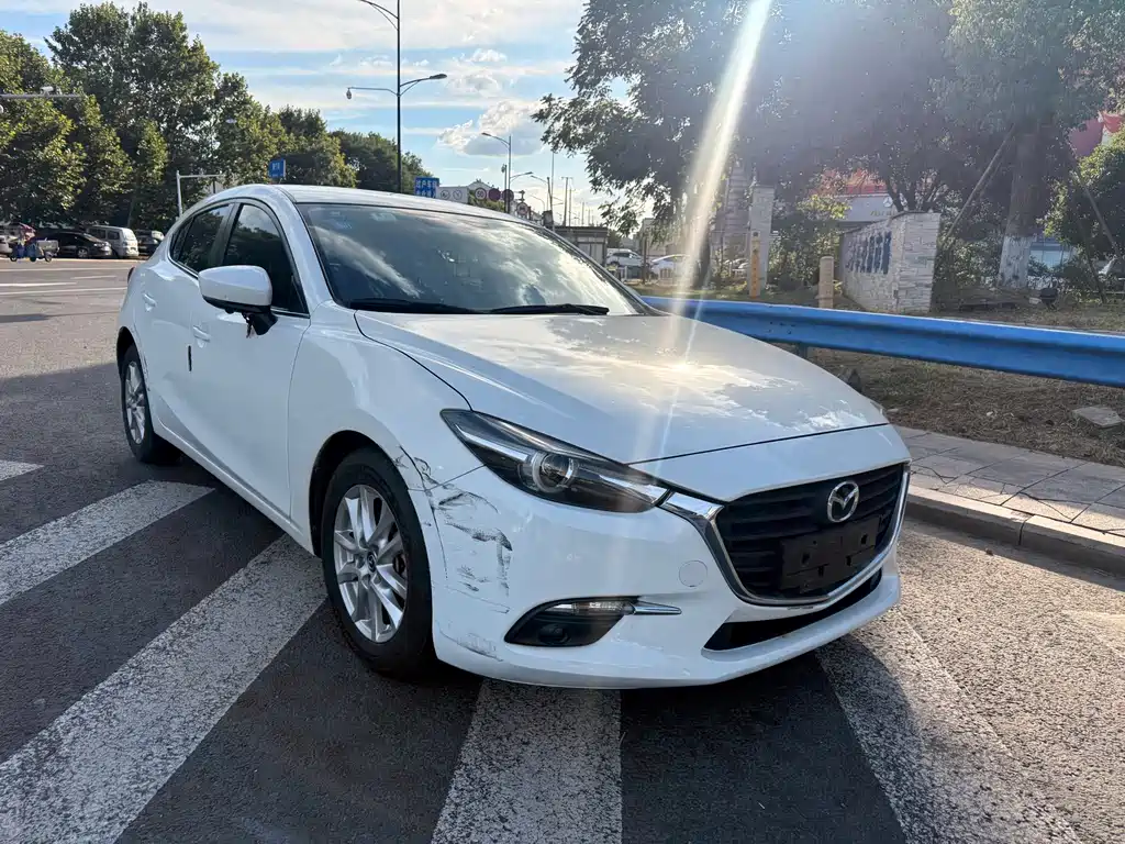 Mazda 3 Axela 2020