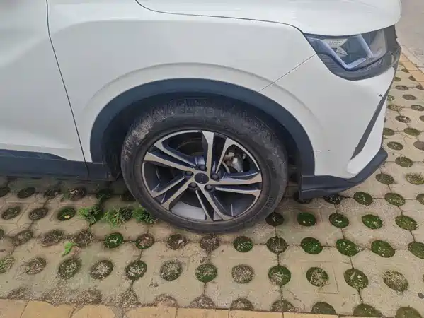 Geely Binyue 2022