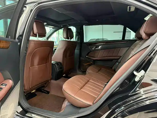 Mercedes-Benz E-Class 2015