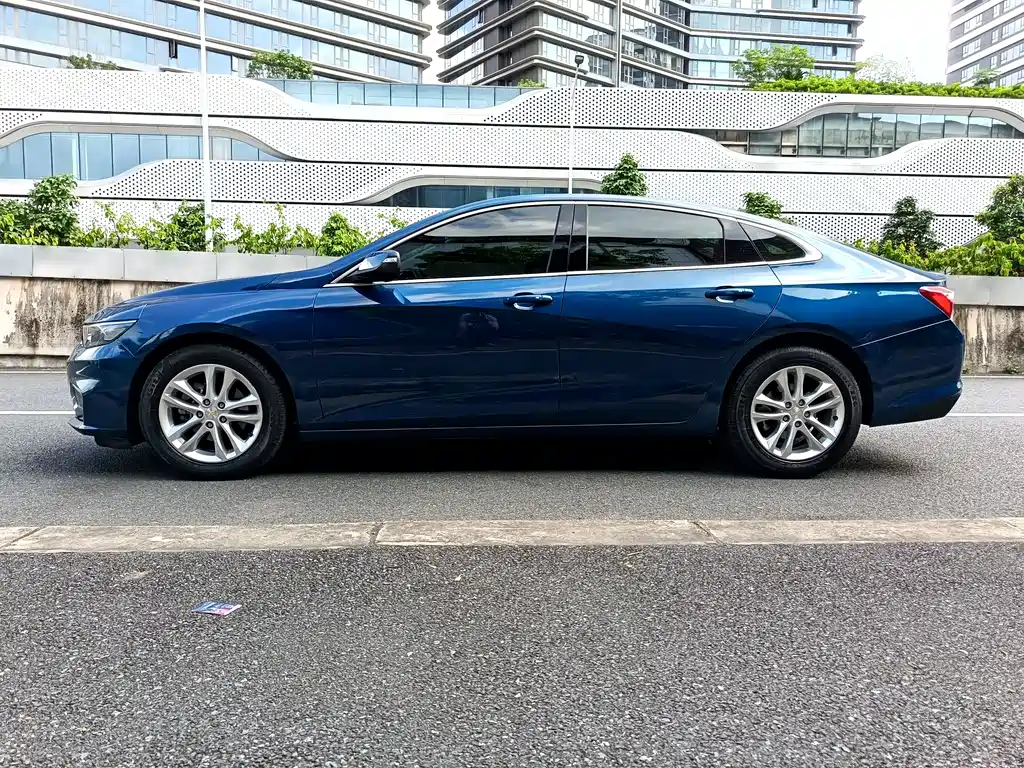 Chevrolet Malibu XL 2017 — фото 20