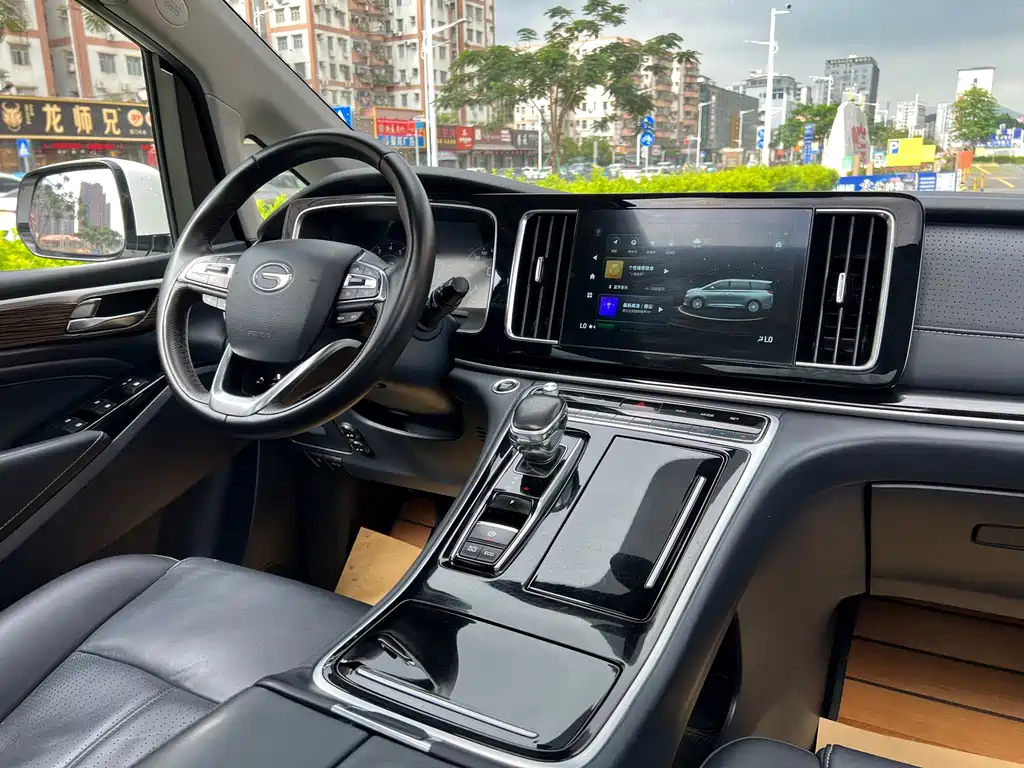 GAC Motor Trumpchi M8 2022 — фото 14