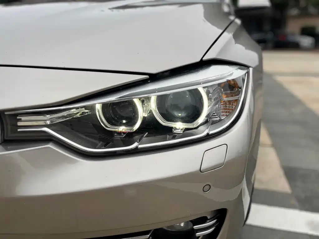 BMW 3 Series 2015 — фото 10
