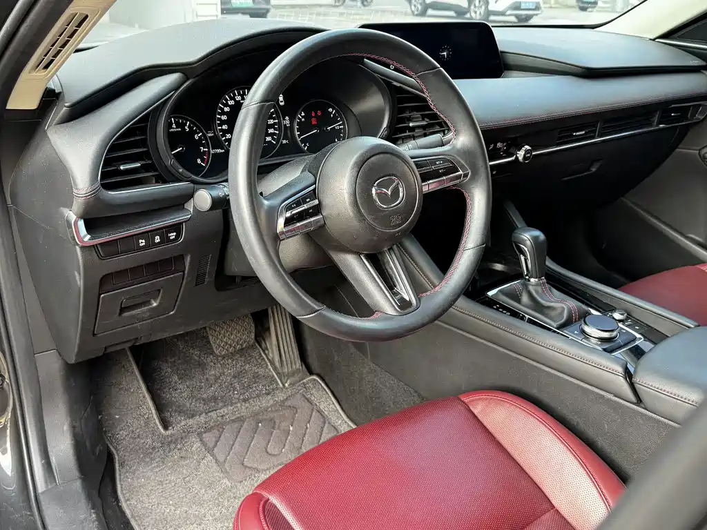 Mazda 3 Axela 2023