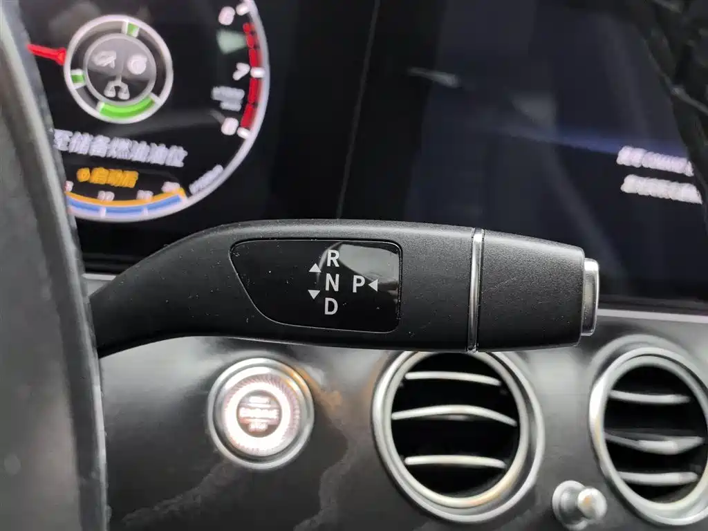 Mercedes-Benz E-Class 2017 — фото 13