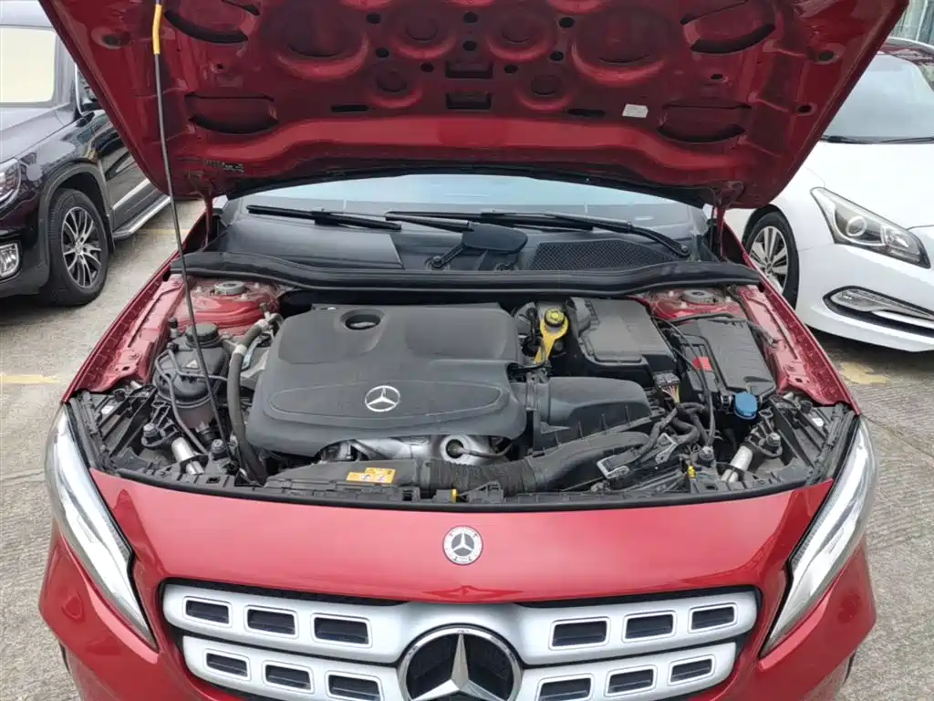 Mercedes-Benz GLA 2018 — фото 20