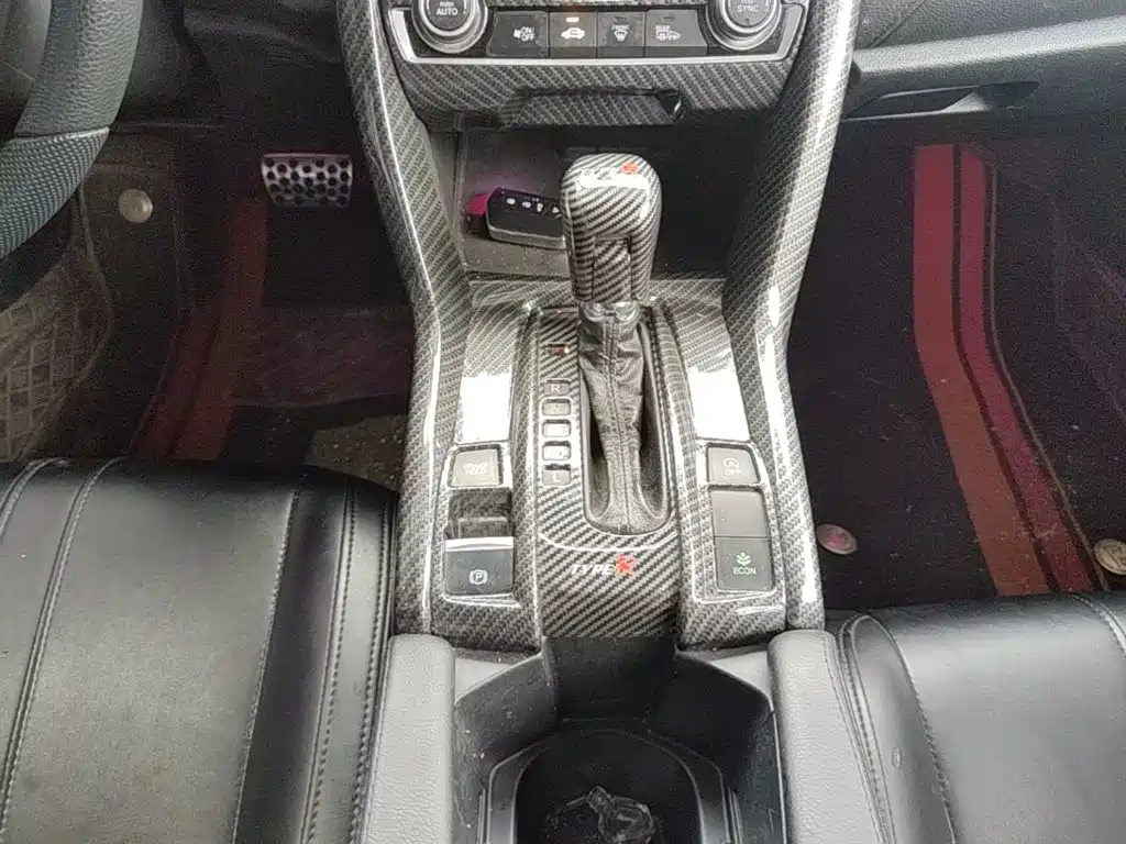 Honda Civic 2020 — фото 14