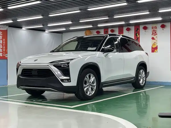 NIO ES8 2018