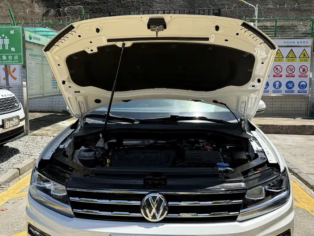 Volkswagen Tiguan L 2020 — фото 11