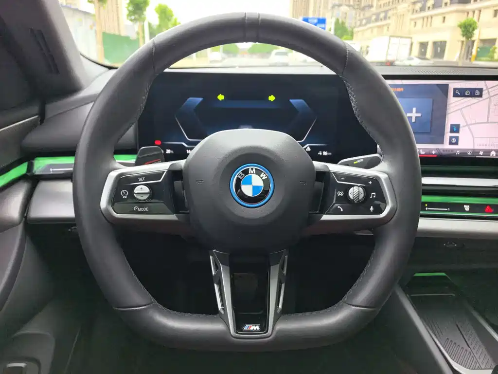 BMW i5 2026 — фото 6