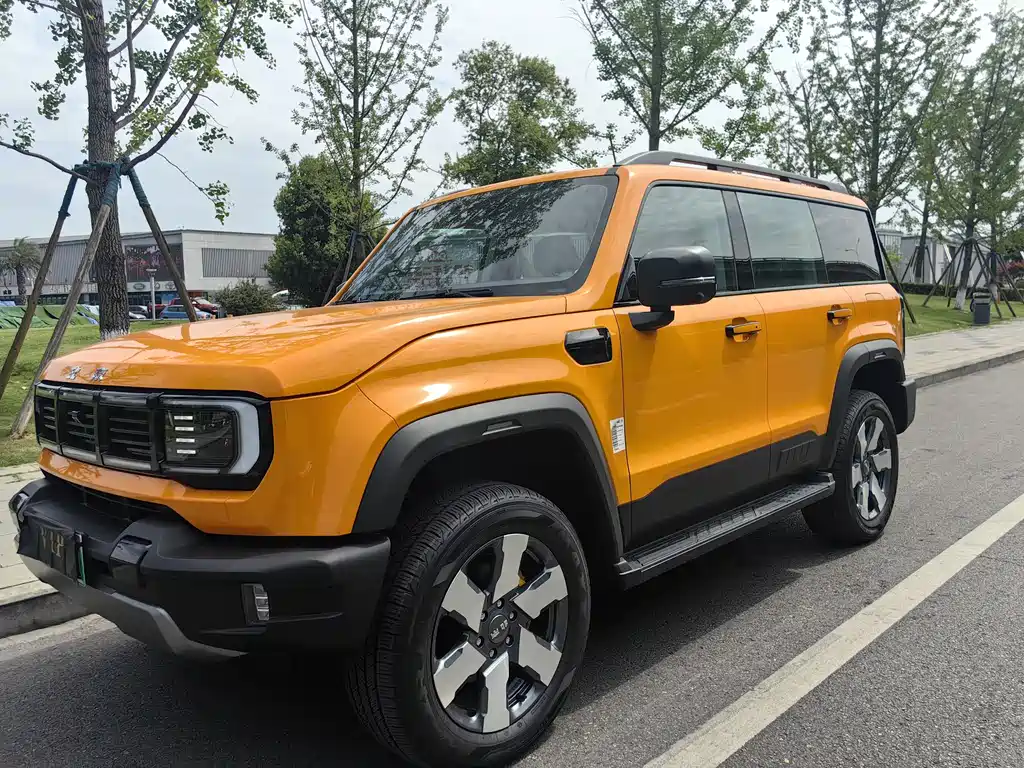 Beijing Off-Road BJ40 EREV 2025 — фото 3