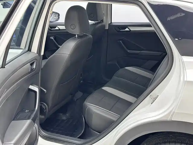 Volkswagen T-Roc 2021 — фото 13