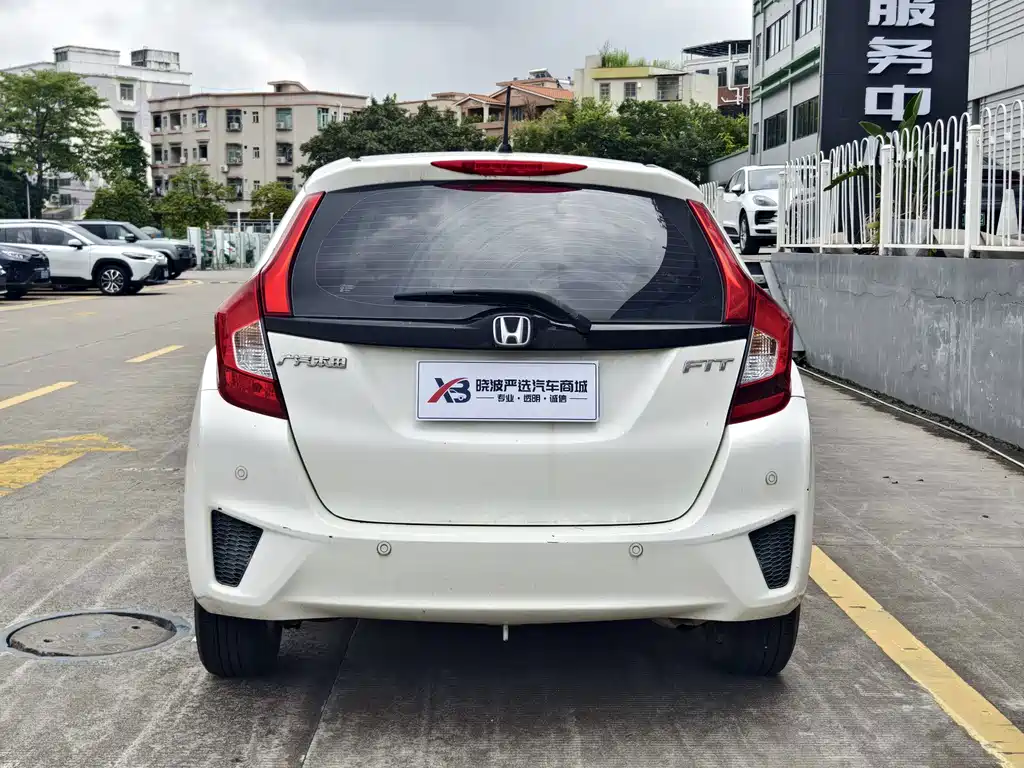 Honda Fit 2017 — фото 8