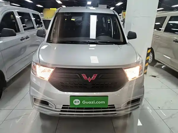 Wuling Hongguang V 2025