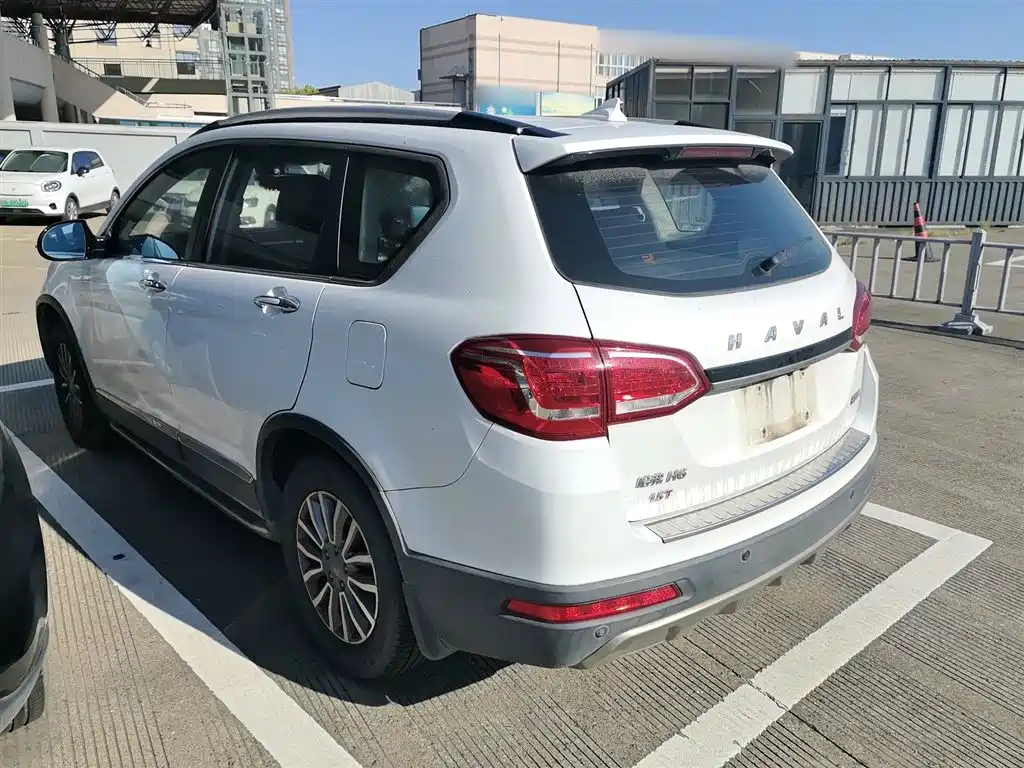 Haval H6 2015 — фото 12