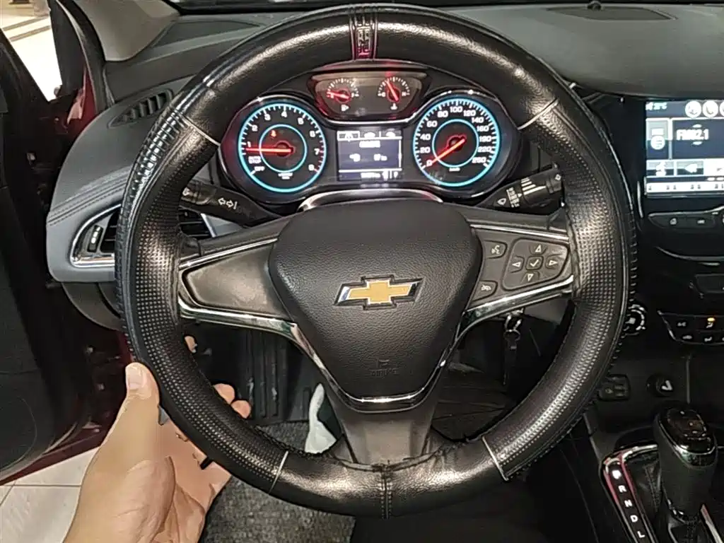 Chevrolet Cruze 2018 — фото 11