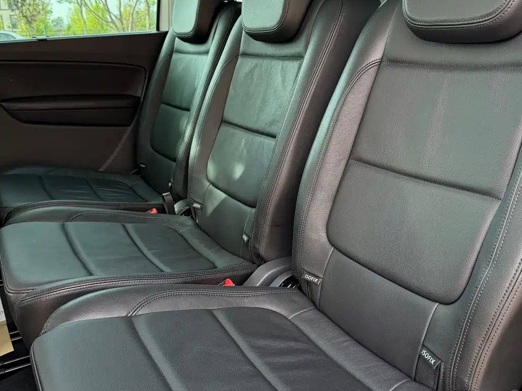 Volkswagen Sharan 2016 — фото 10