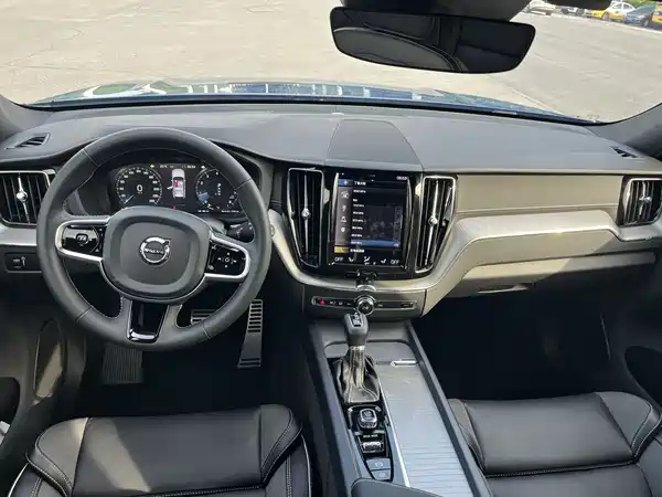 Volvo XC60 2021