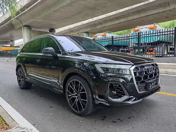 Audi Q7 2025