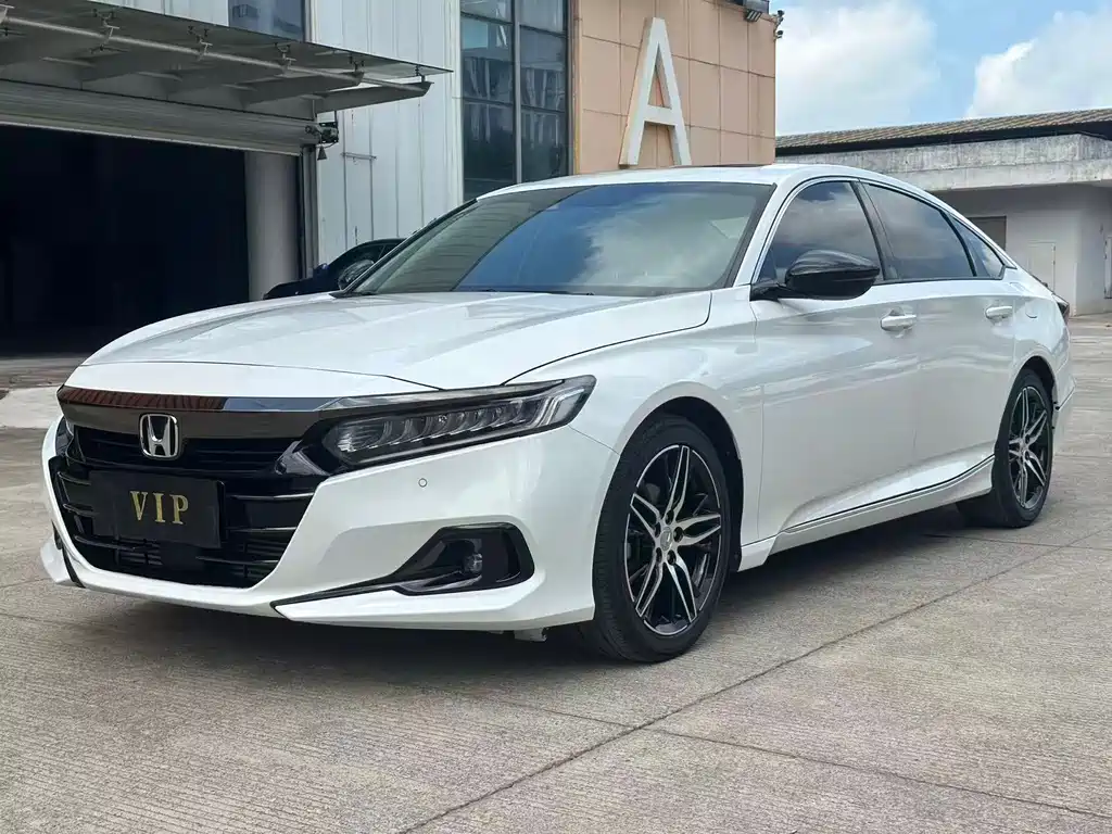 Honda Accord 2022 — фото 1