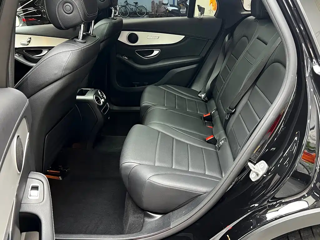 Mercedes-Benz GLC 2020 — фото 20
