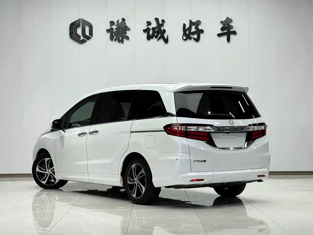Honda Odyssey 2016 — фото 7