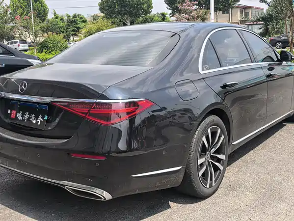 Mercedes-Benz S-Class 2021