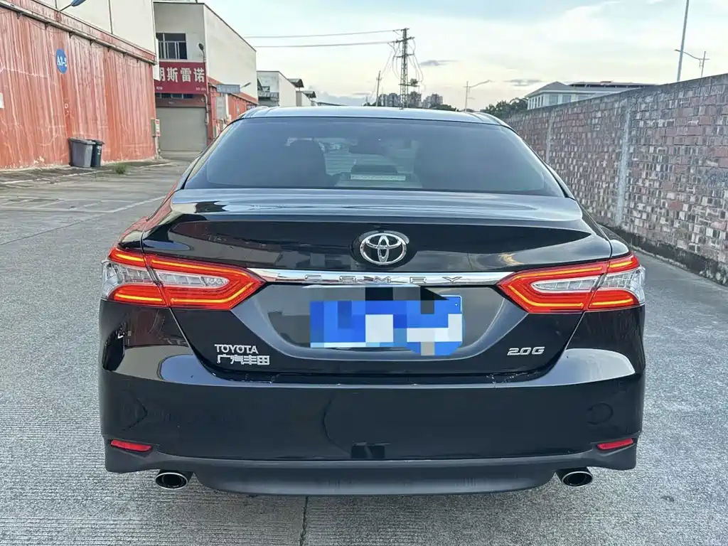 Toyota Camry 2019 — фото 8
