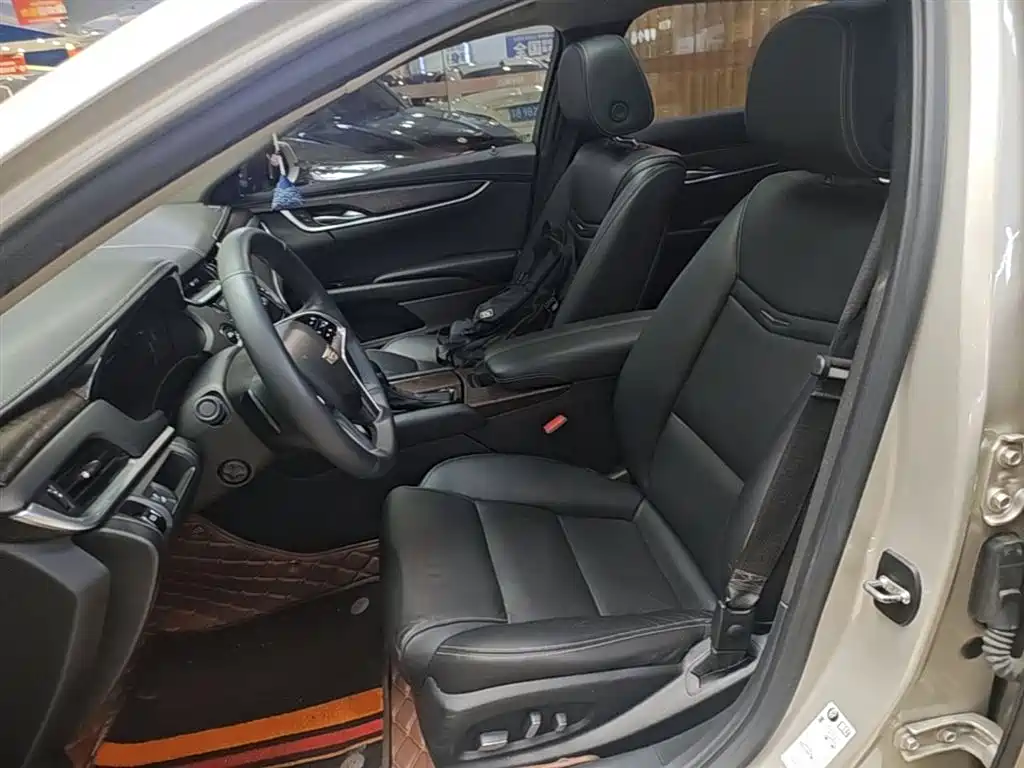 Cadillac XTS 2019 — фото 15