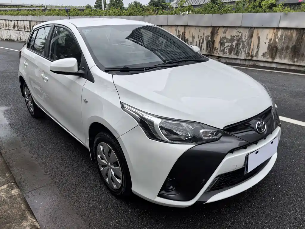 Toyota Yaris L 2020