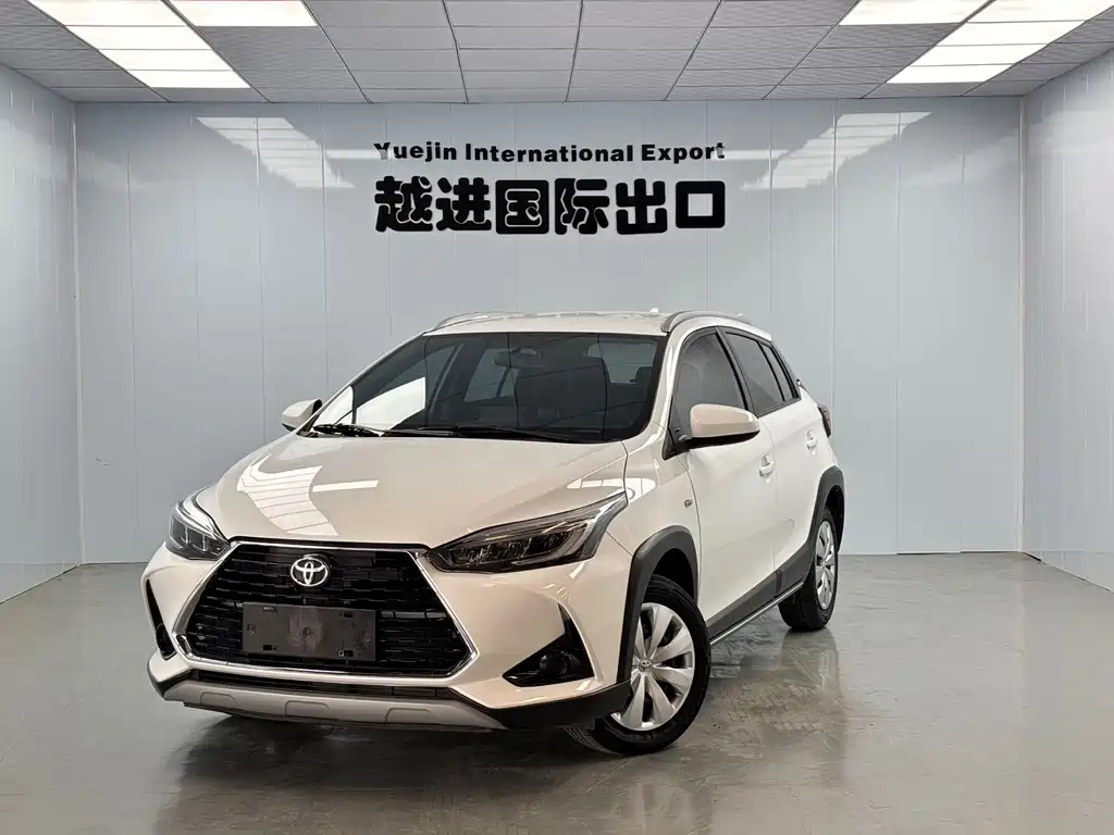 Toyota Yaris L 2022